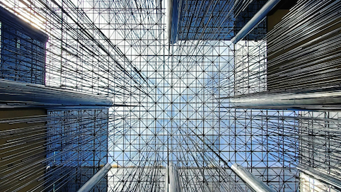 KI treibt Rekordfinanzierungen, US-Politik lenkt Kapitalströme