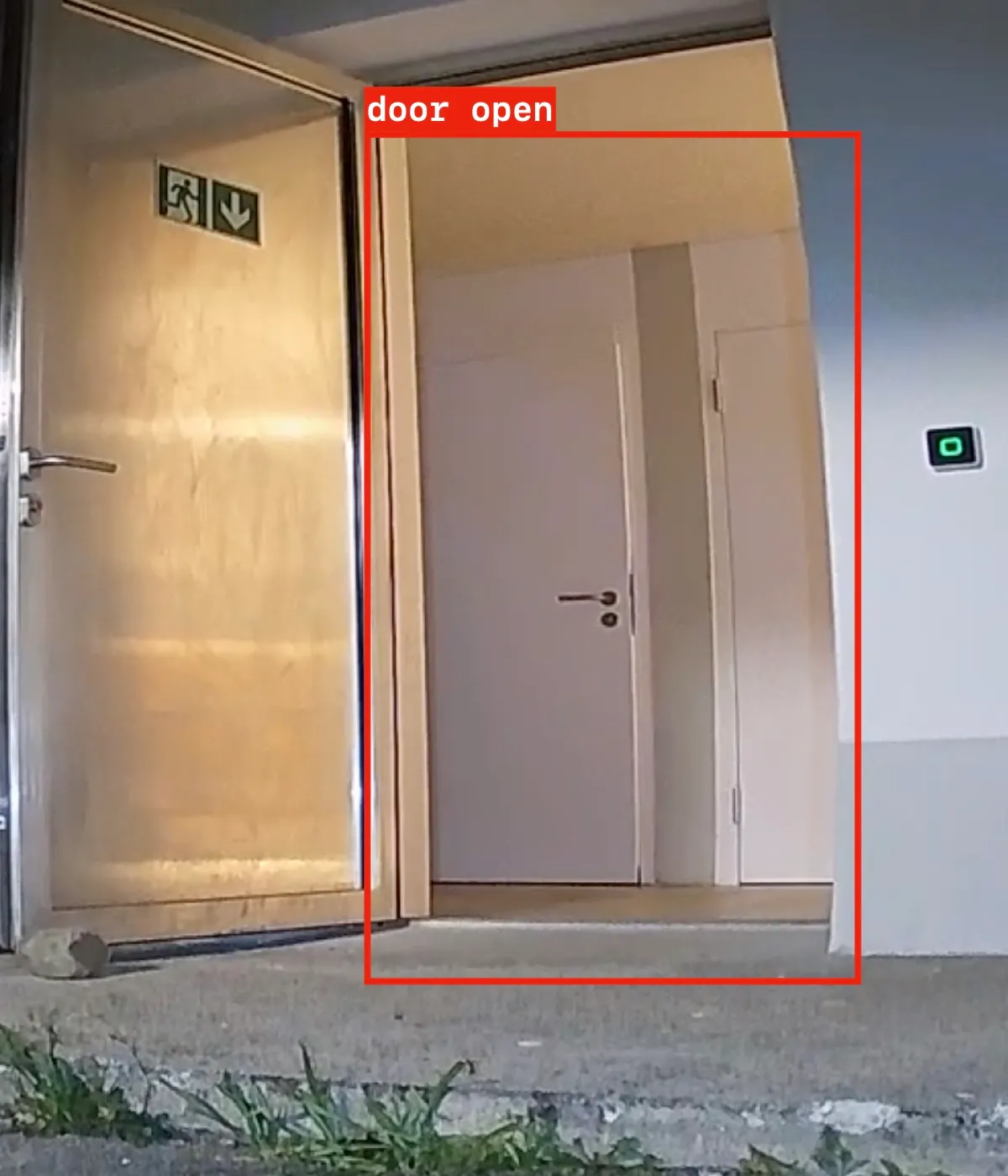 Appartment door