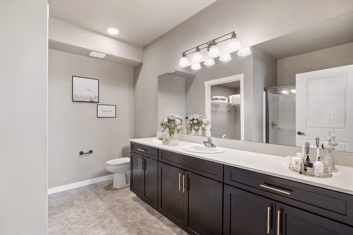 bathroom 