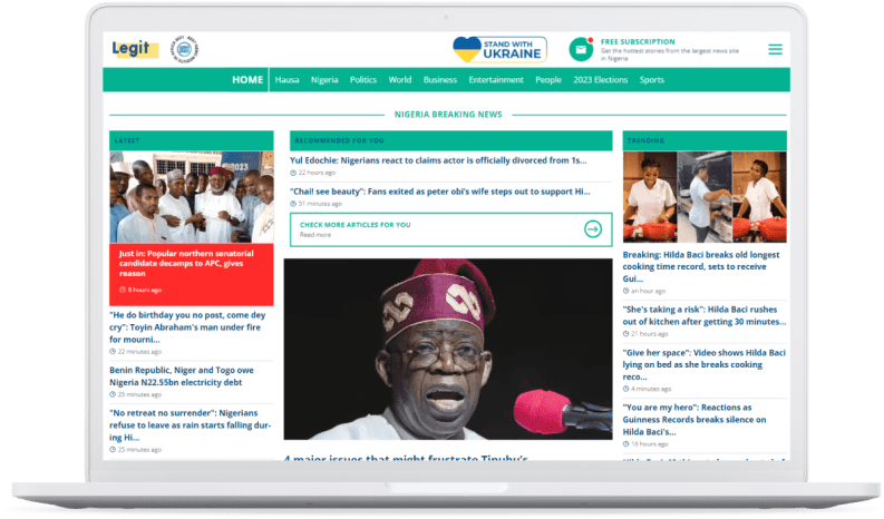 Desktop with an example of gif ads