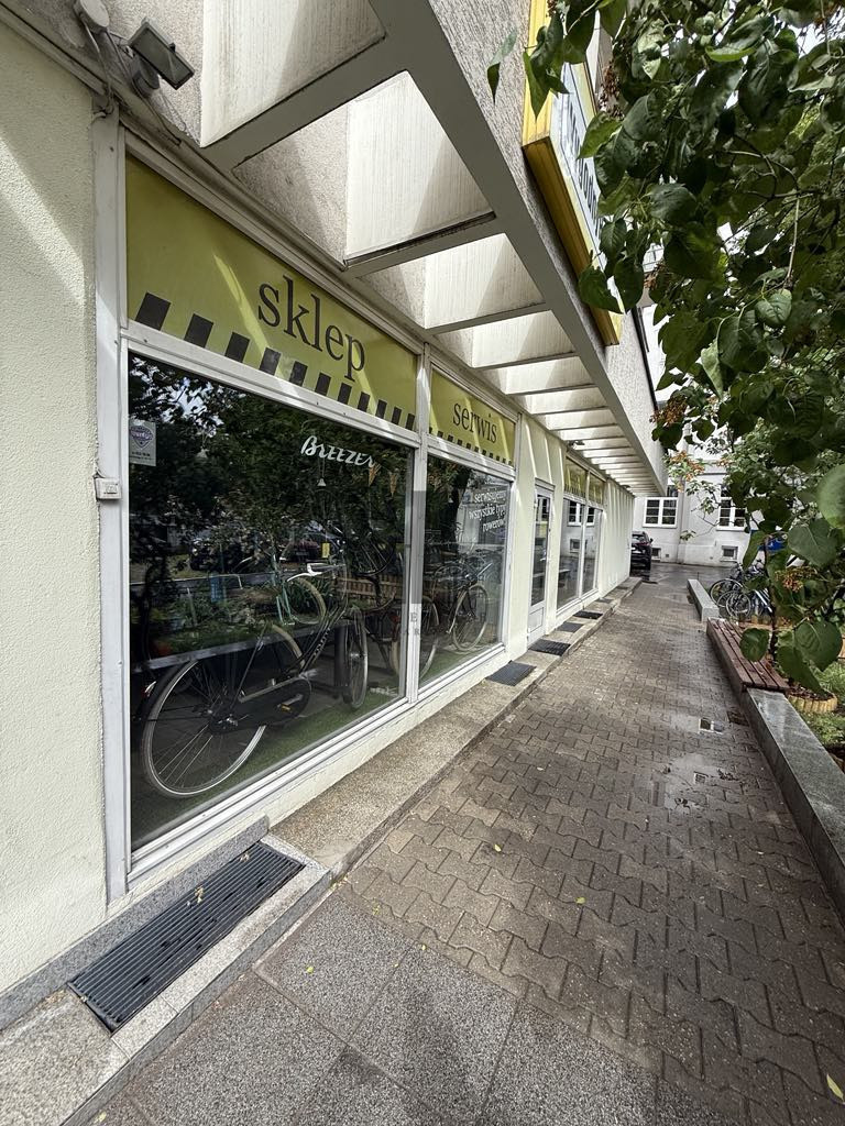 Lokal z witryną w centrum