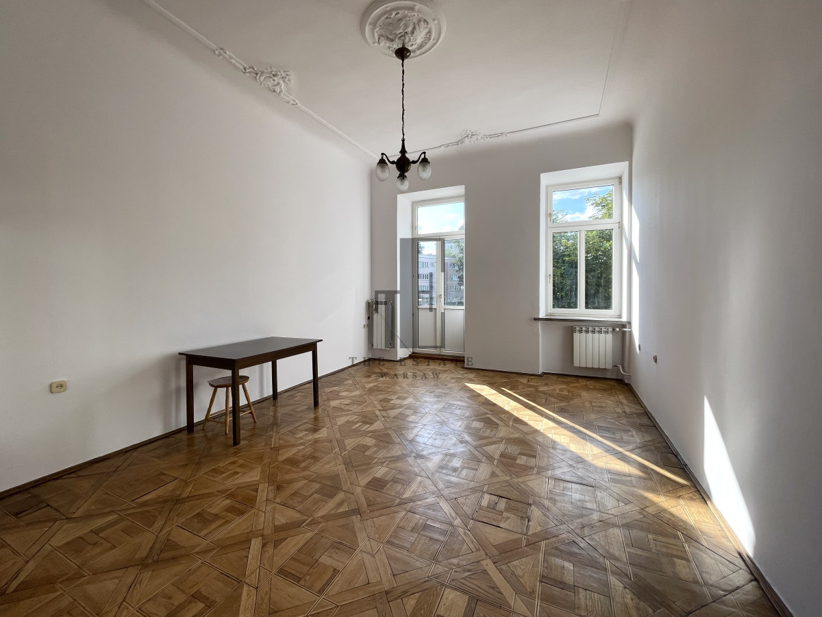 ZABYTKOWA KAMIENICA * BALKON * 3,5 m H * PARKIET