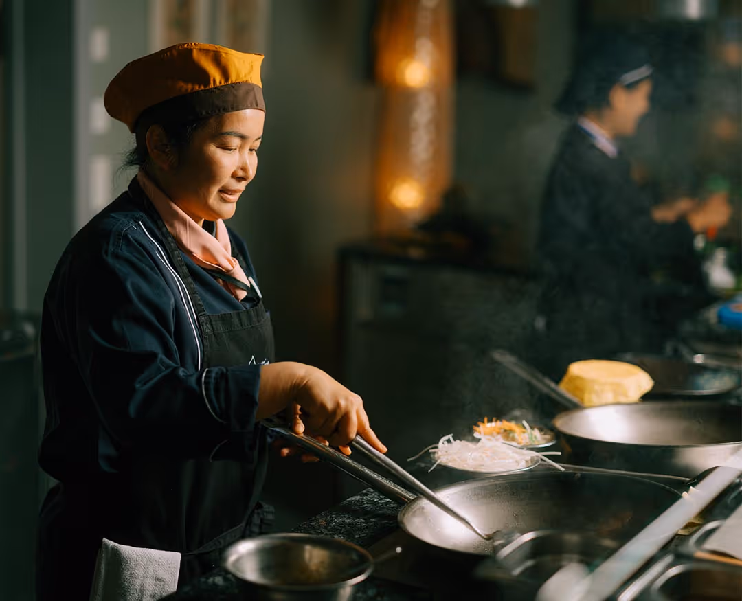 Live cooking at Deltaverde Thai Cuisine