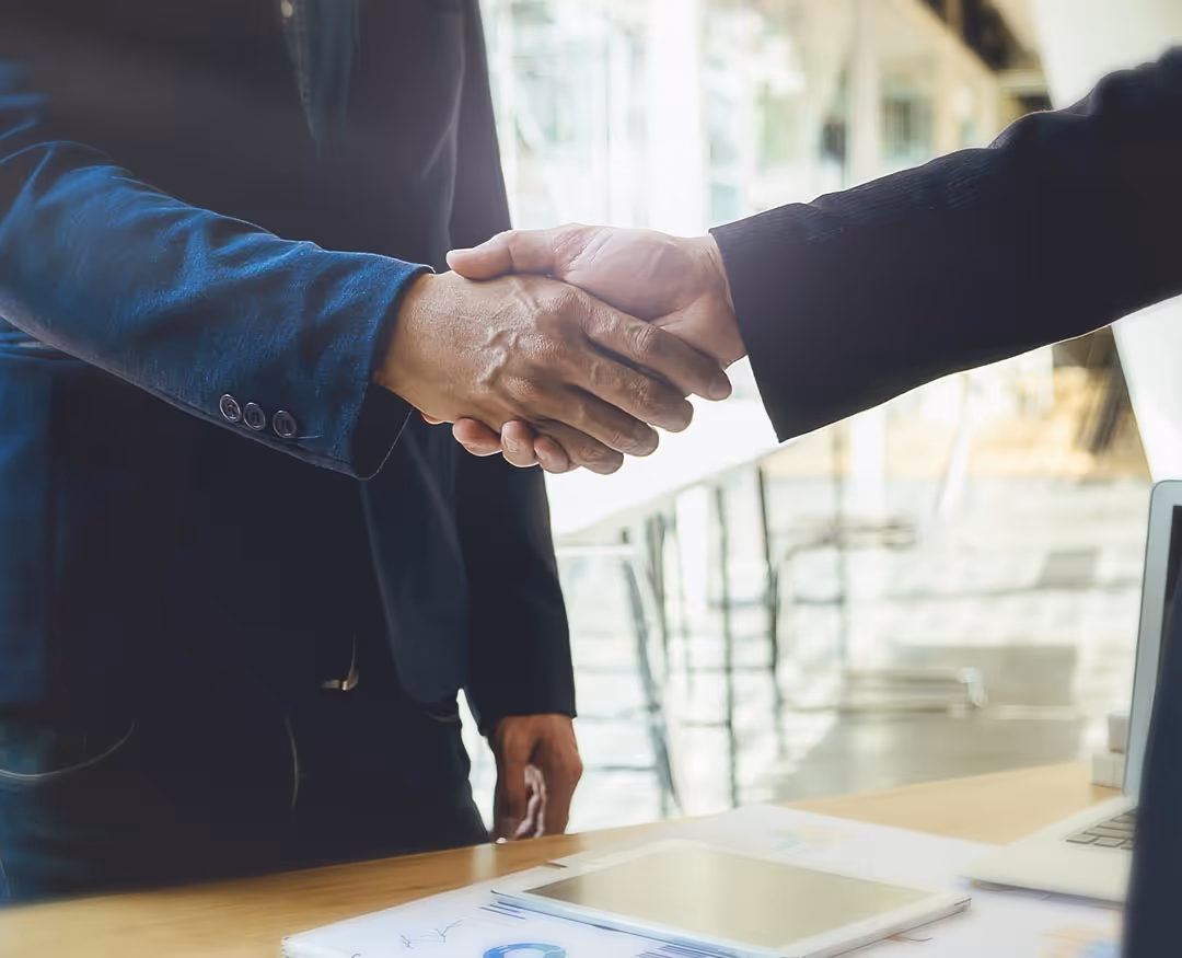 Shaking hands at the job interview at Deltapark Vitalresort