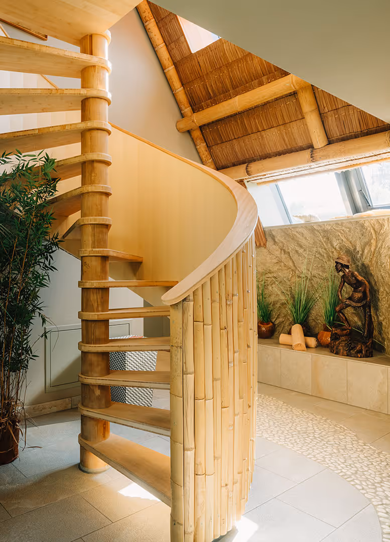 Treppe in der Private Spa Suite Asian Lagoon