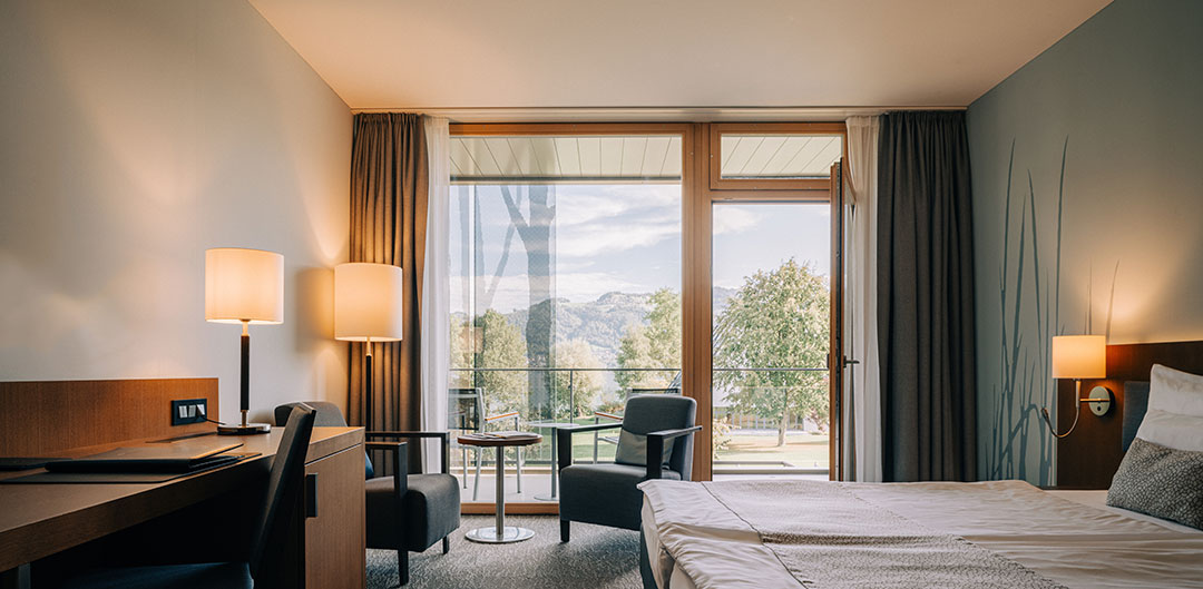 Lake View Double Room in the main building with balcony