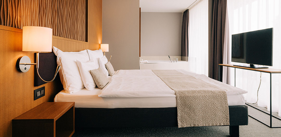 Panorama Junior Suite in the main building of the Deltapark Vitalresort