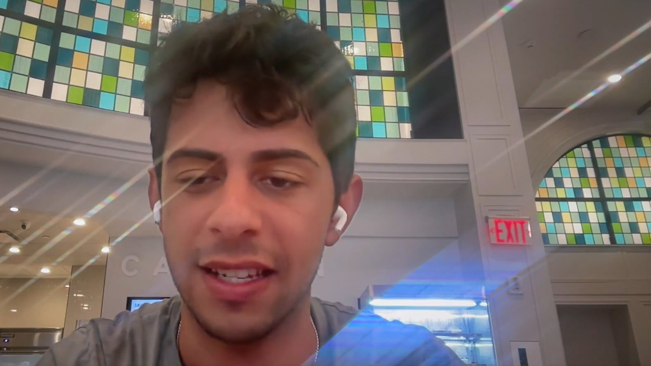 Oliver Brocato (Bustem.com)