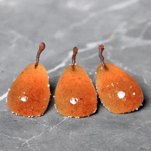 Pear-flavored fruit jellies