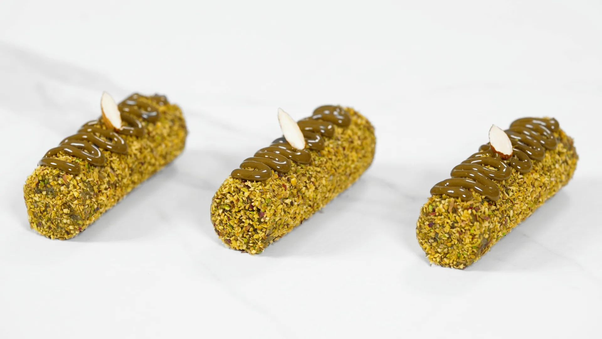 Pistachio financiers