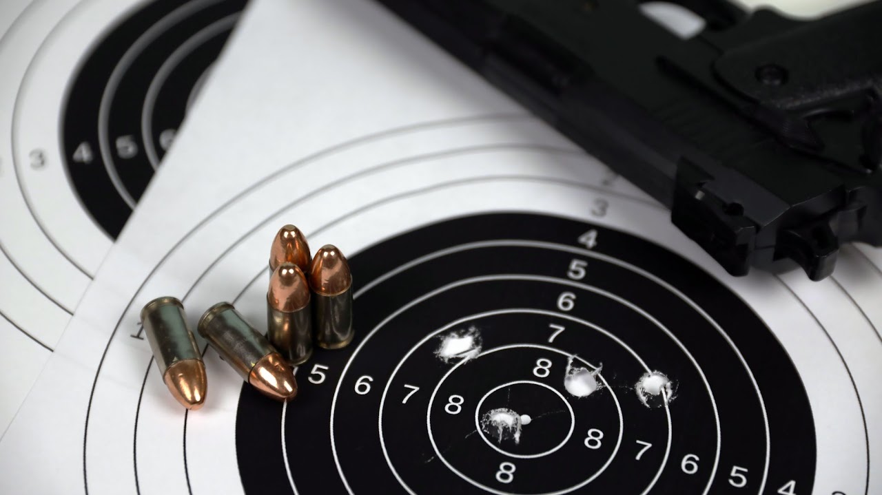 Club administrator entering pistol scores by calibre and category — SquadSpot score entry
