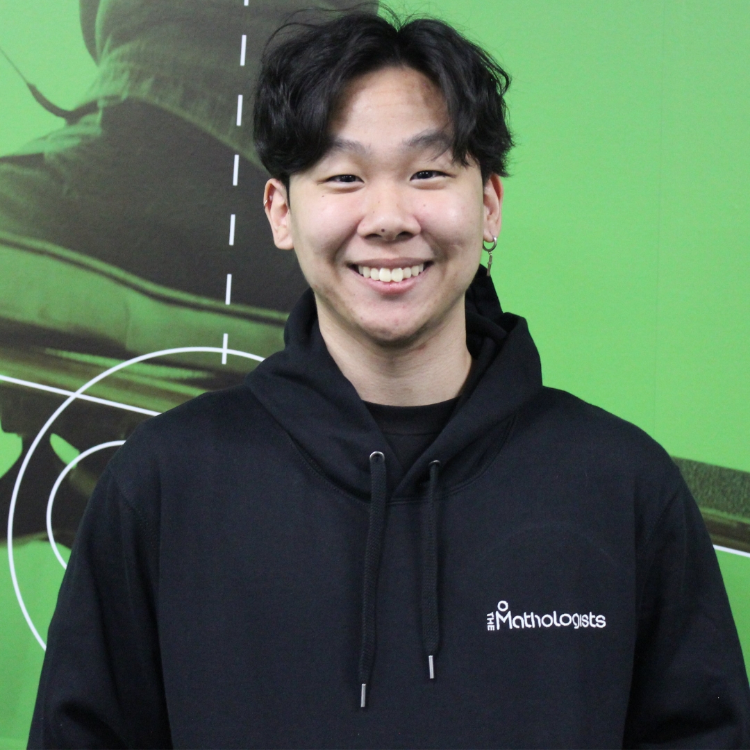 Headshot of HSC maths tutor - Henrik Tran