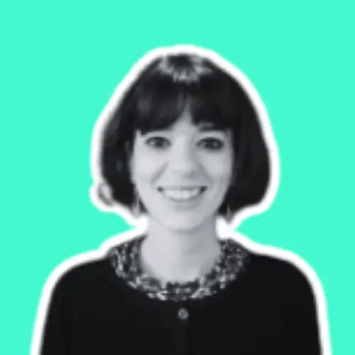 Portrait de Viola référente inclusion et conseillère en insertion professionnelle