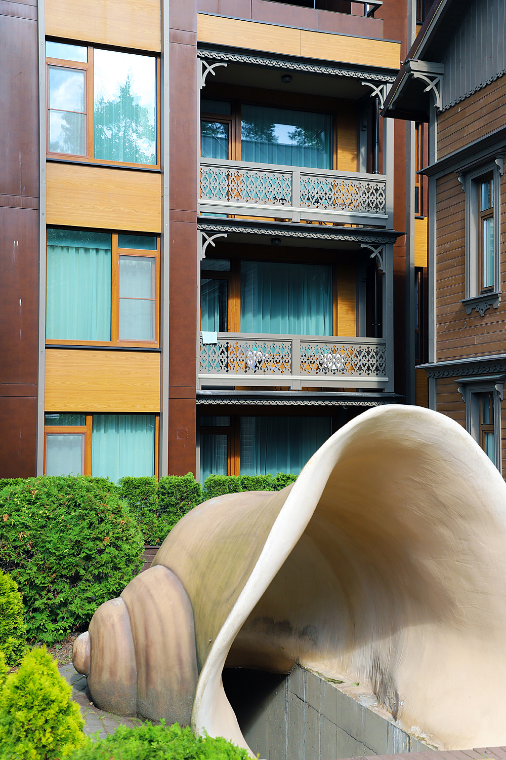 $*EMPTY SHELLS* Jūrmala, 2025