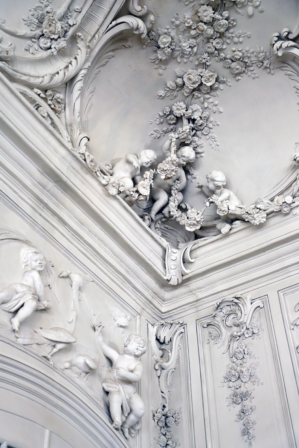 $*BLEACHED CORNUCOPIA* Pilsrundāle, 2025