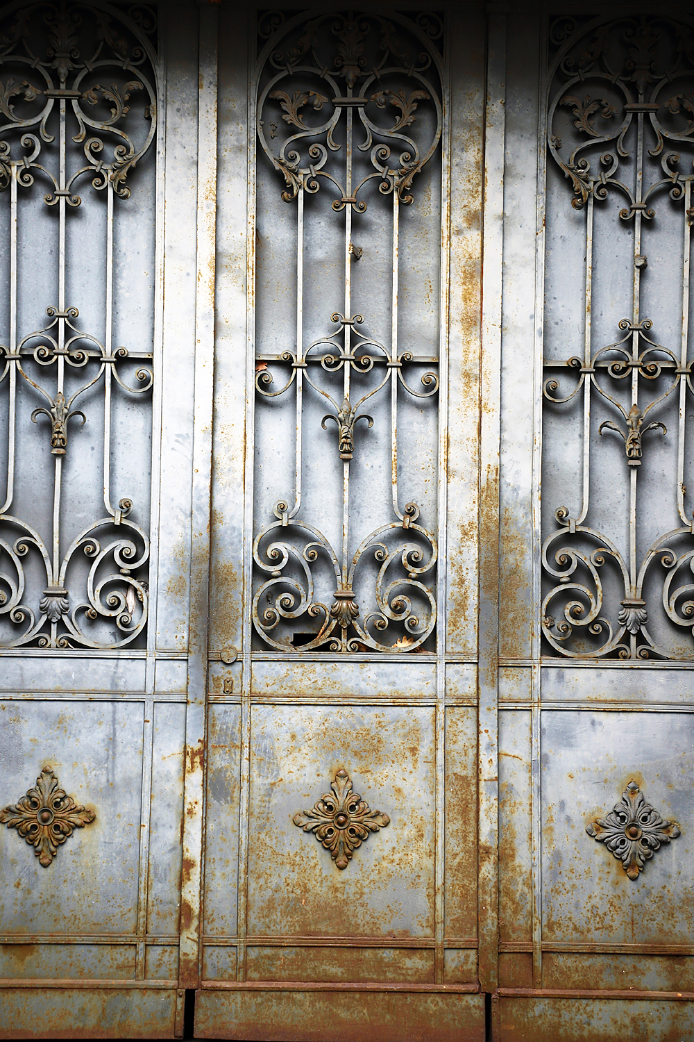 $*RUSTED GATES* Riga, 2025