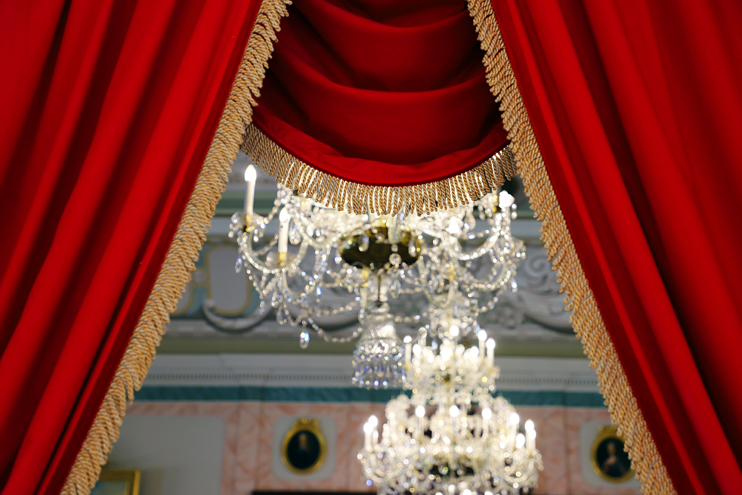 $*THE CURTAIN* Riga, 2025