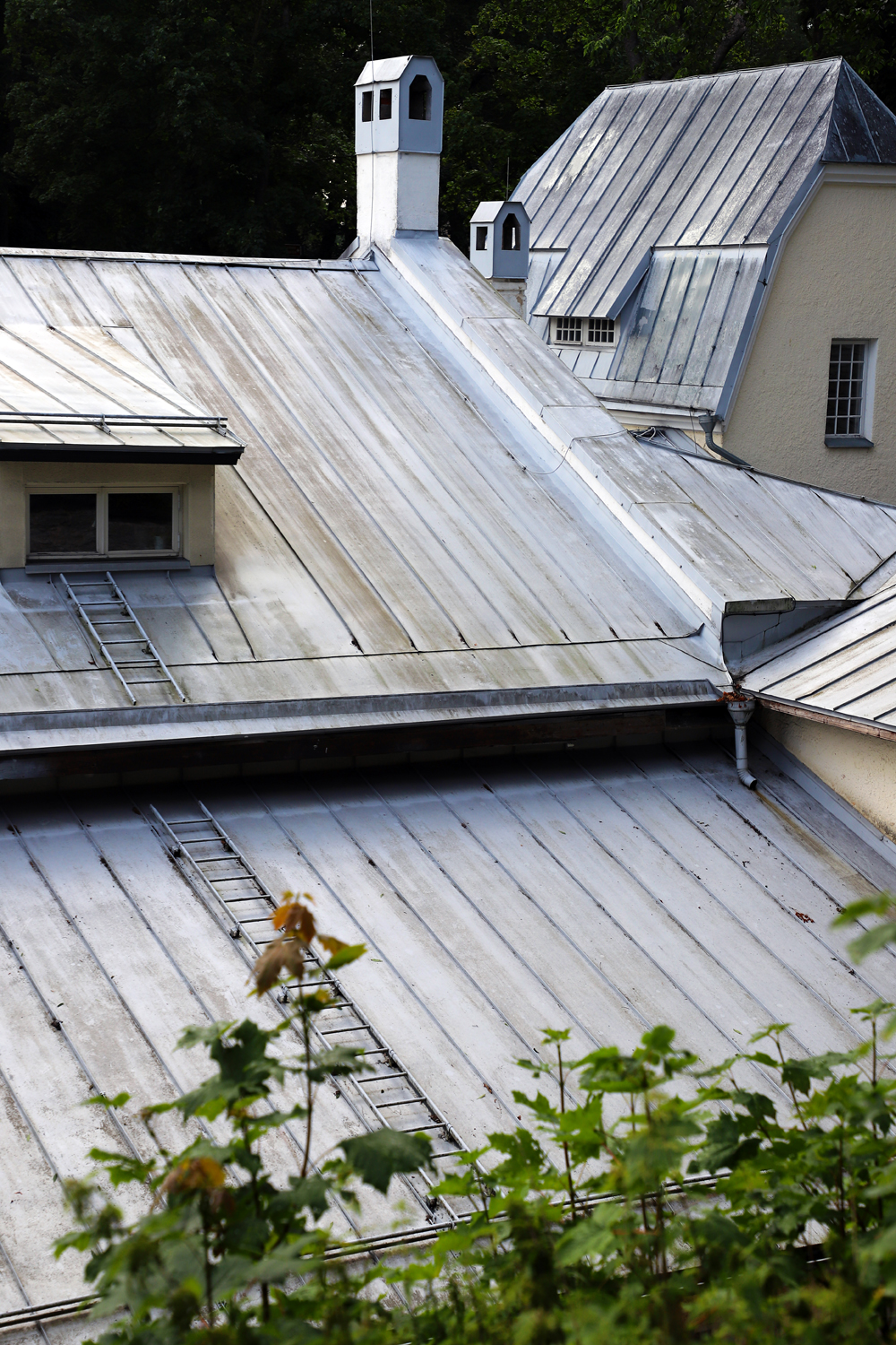 $*Greyroof* Tallinn, 2025