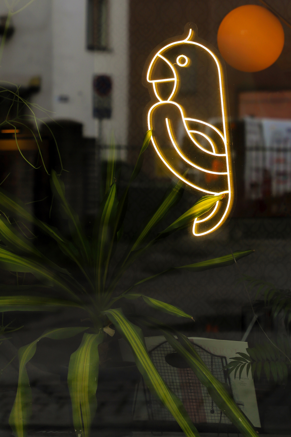 $*Pretty Polly* Tallinn, 2025