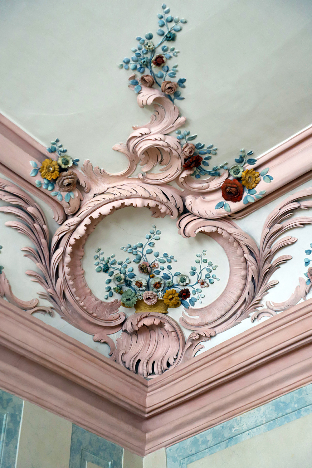 $*PINK PLASTER* Pilsrundāle, 2025