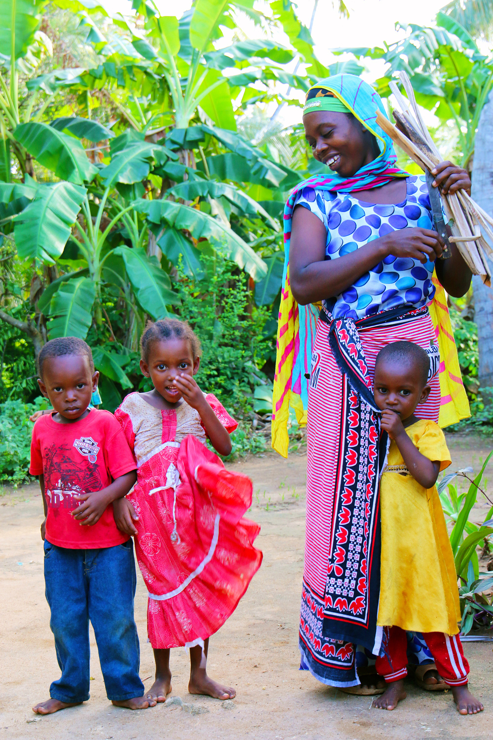 $*MOTHER AND CHILDREN* Chole Island, 2016