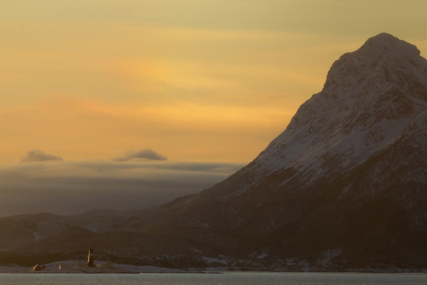 $*Himinbjörg* Vestfjorden, 2025