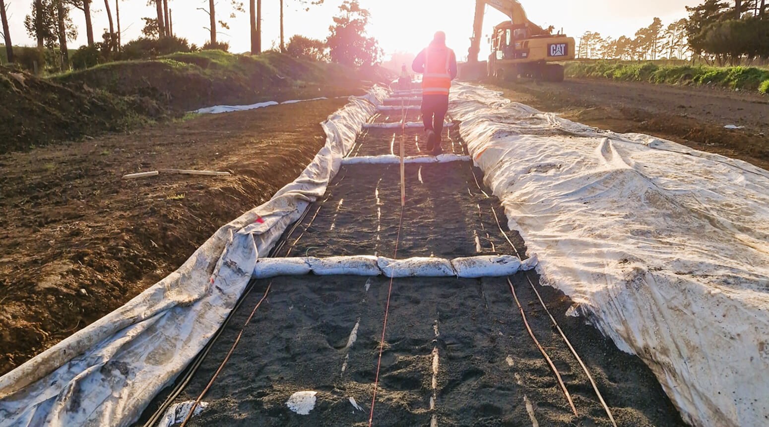 Bess Project Hick Bros - workers on site