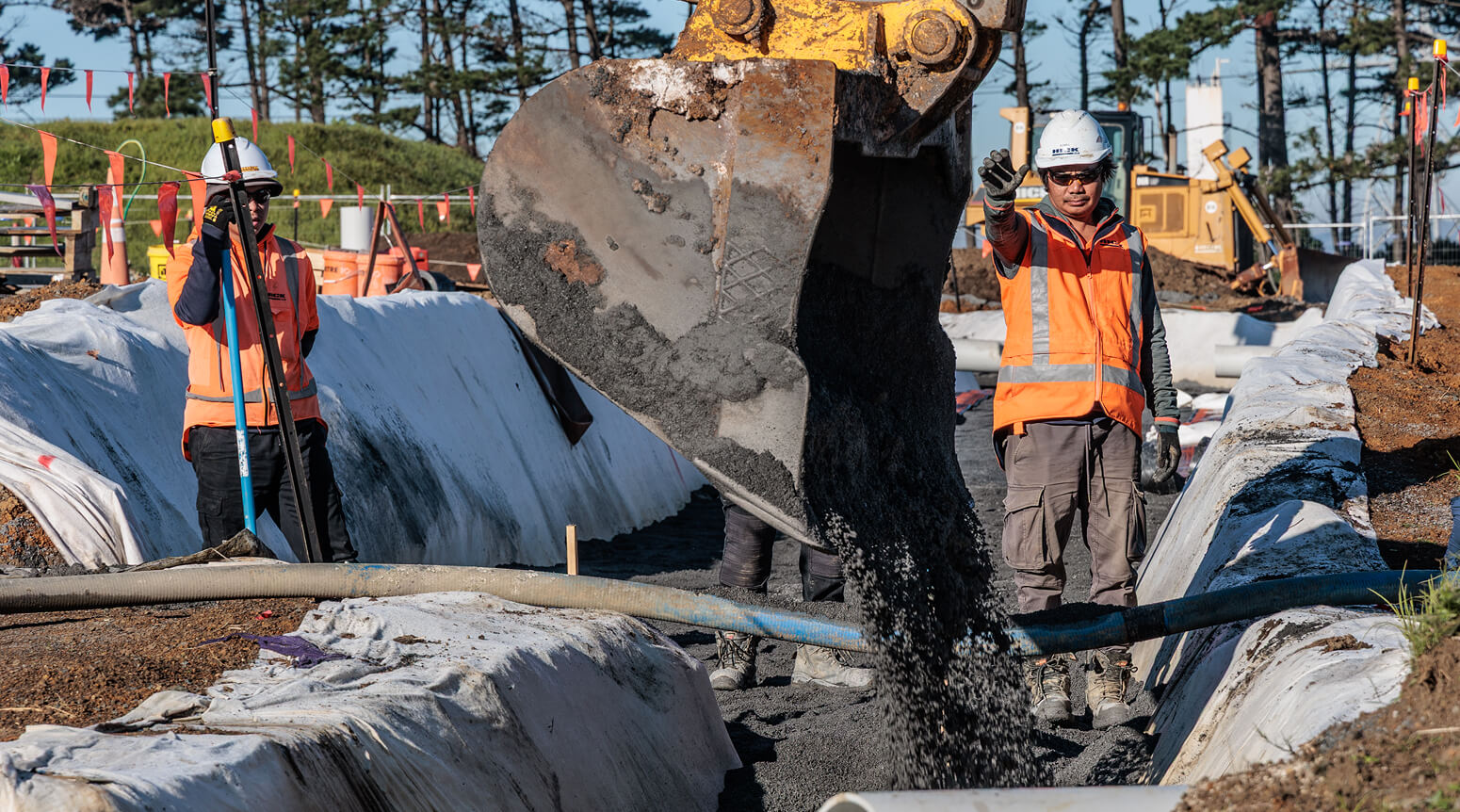 Bess Project Hick Bros - workers on site