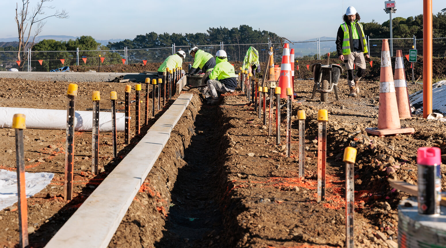 Bess Project Hick Bros - workers on site