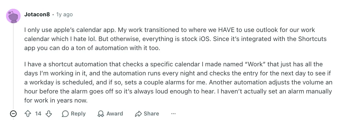 User review by Jotacon8 highlighting automated alarm scheduling via Apple app.