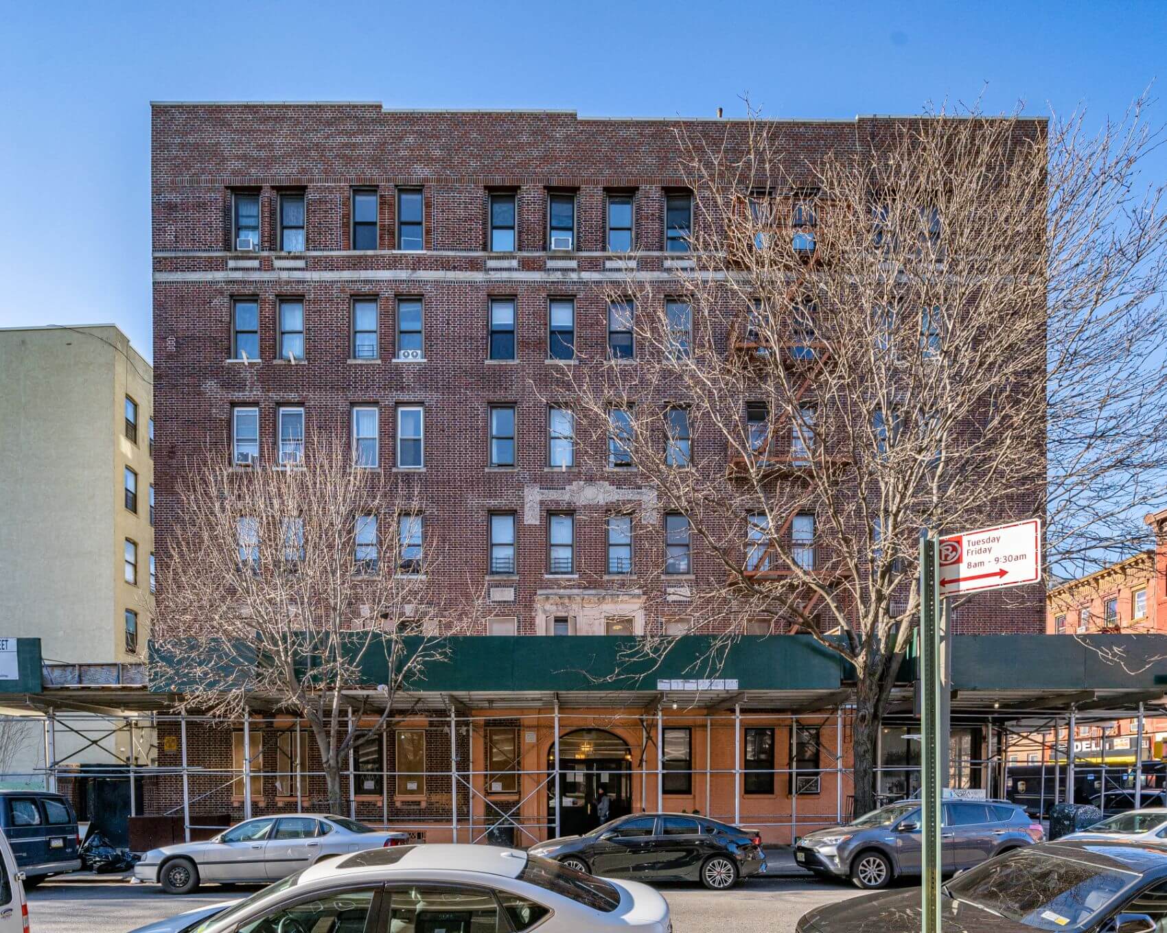 Front of 319 Hooper Street New York owned by Summit Properties USA