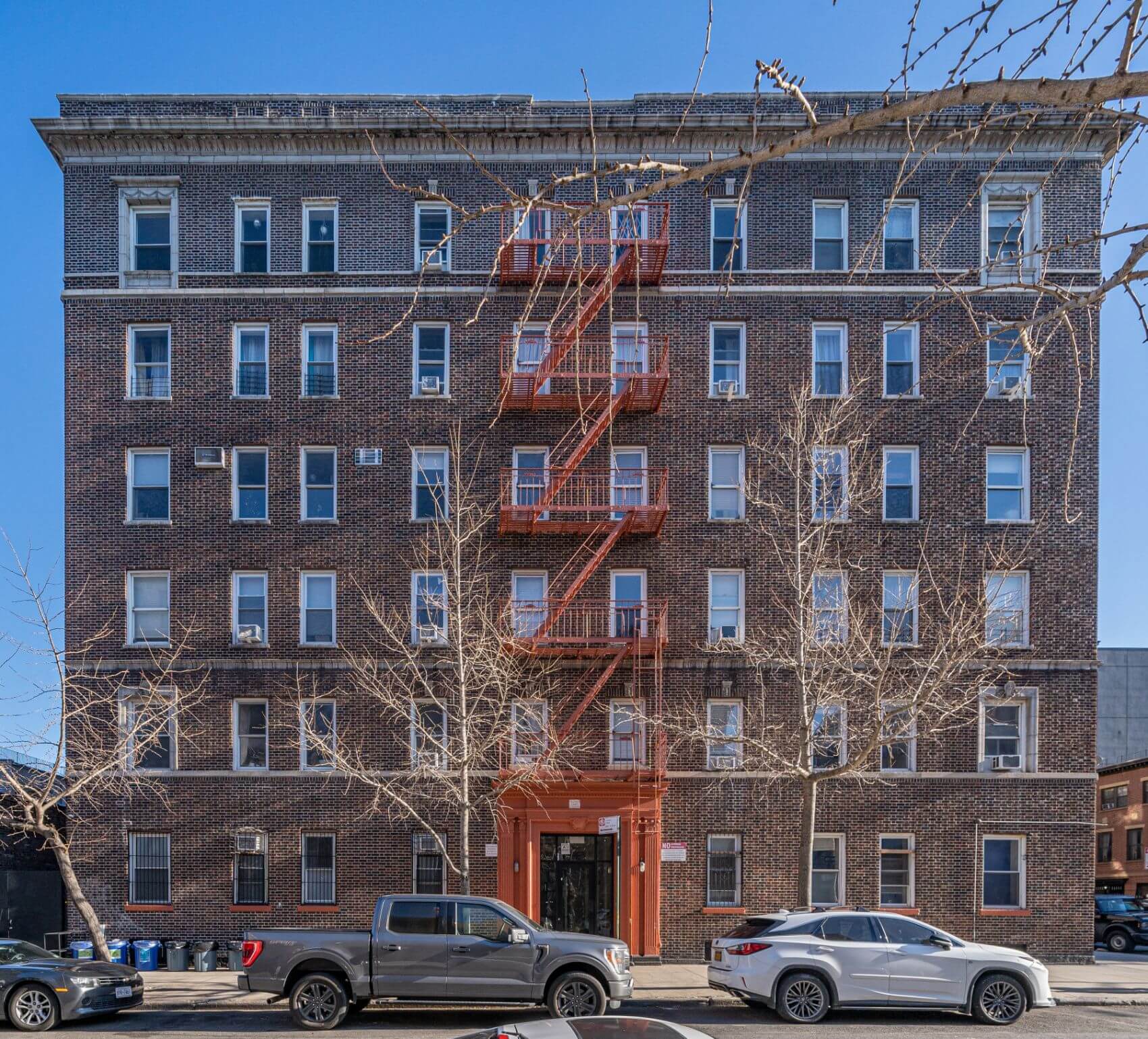 381 Hooper Street New York, Summit USA
