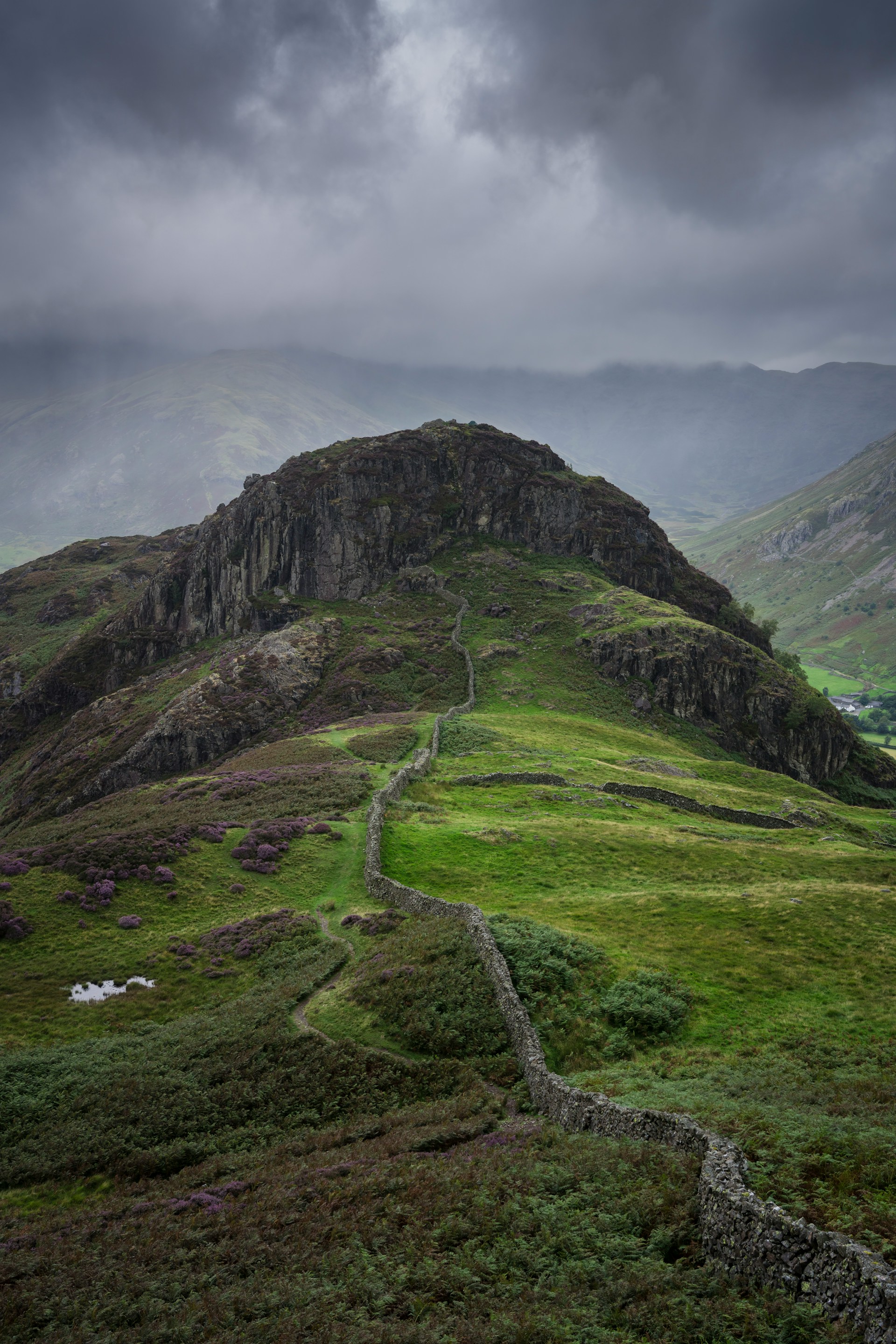 Bag 5 Wainwrights in One Day: Langdale Pikes Link-Up