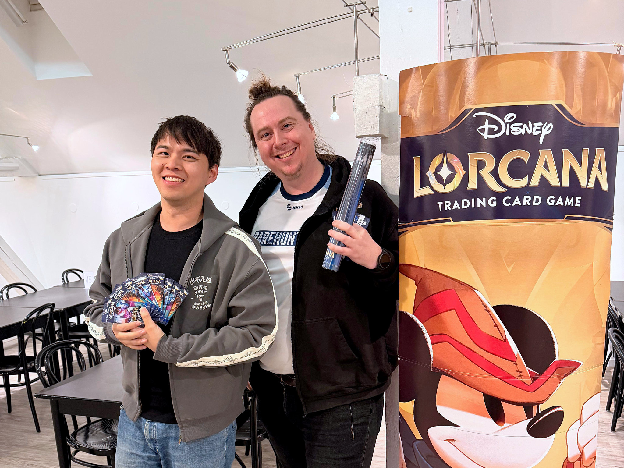 Julian Ge (2. Platz) und Set Champion Martin Neichl