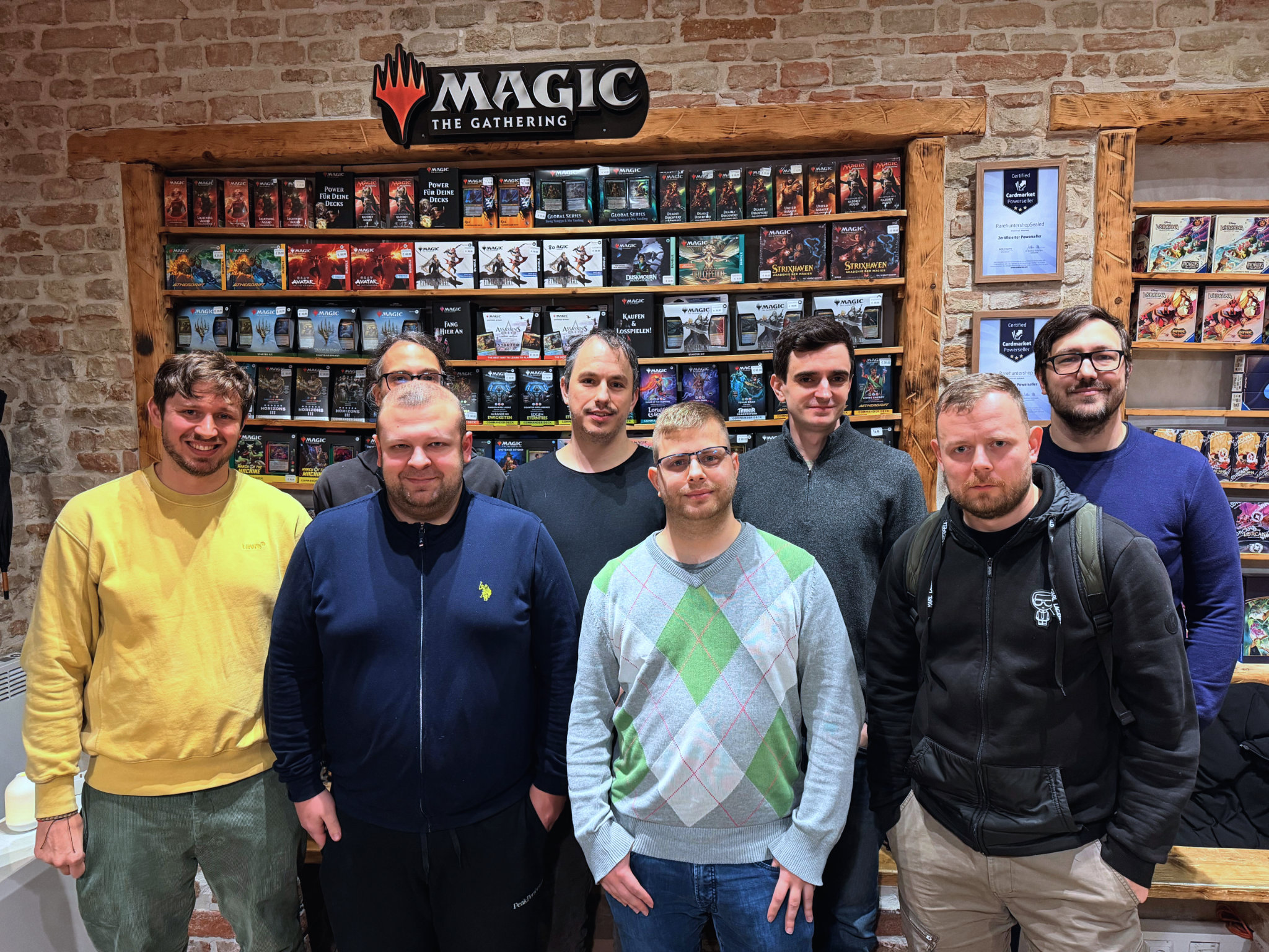 Top 8: Hinten: Daniel Kappler, Walter Wölfler, Benjamin Rozhon, Lukas Schwendinger, Matej Zatlkaj / Vorne: Immanuel Gerschenson, Bereczk Zoltan, Patrick Szmatana