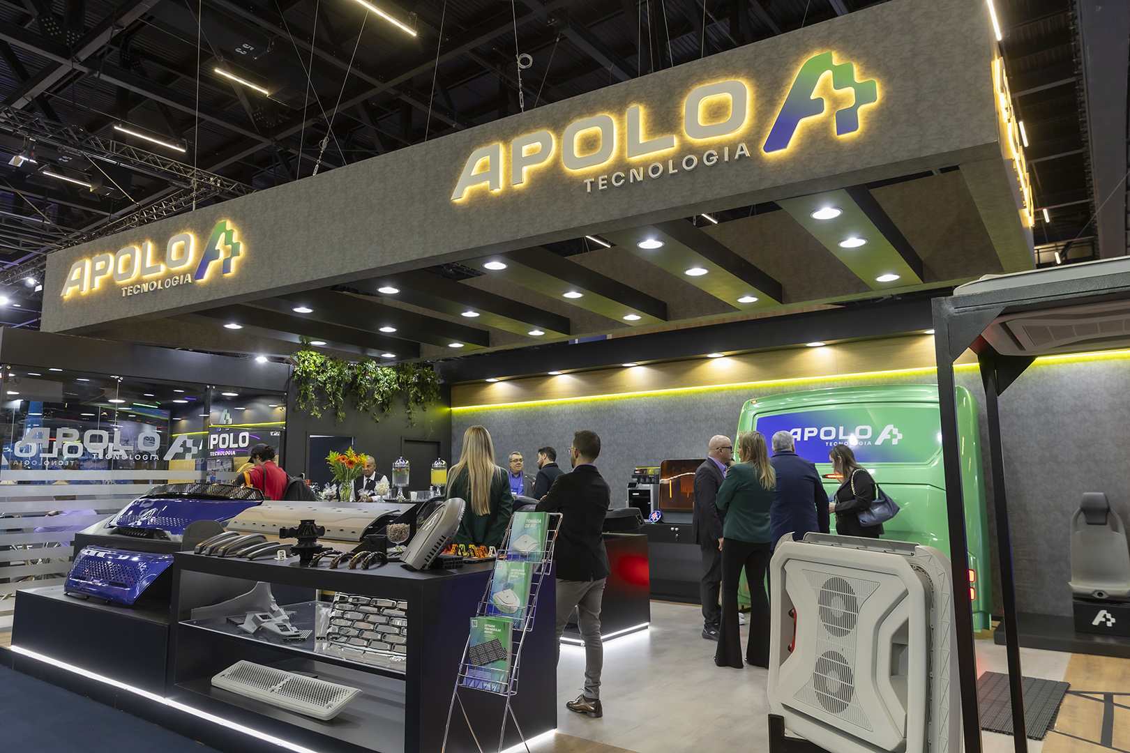 Apolo Latbus 2026