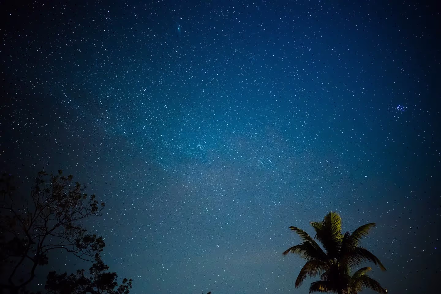 A spectacular blue late night starry sky at Rythmia