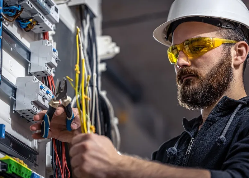 Gebäudetechniker Recruiting Anzeigenbild