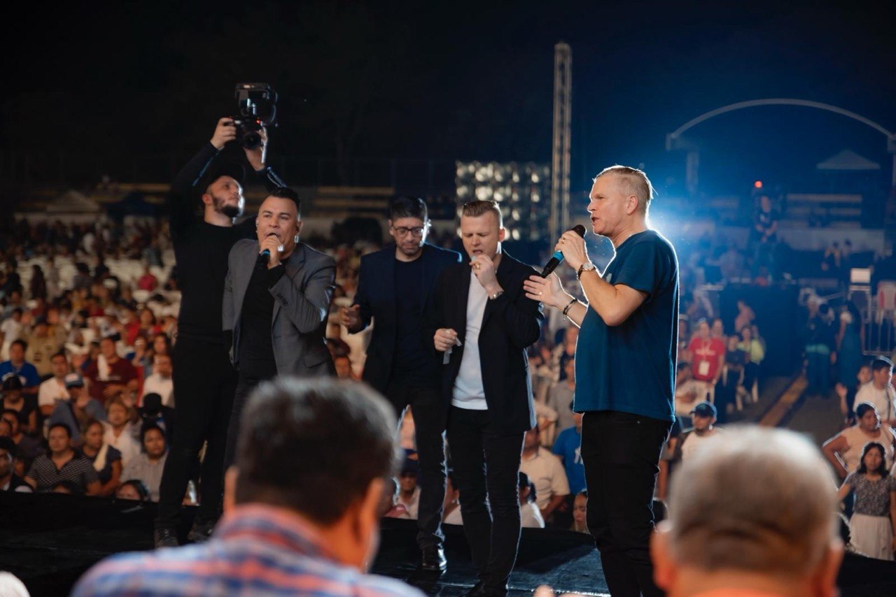 Andrey Shapoval preaching at a crusade