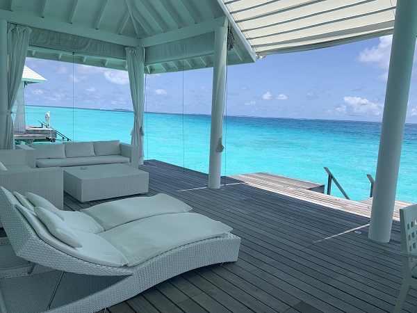 Diamonds Athuruga Water Villa