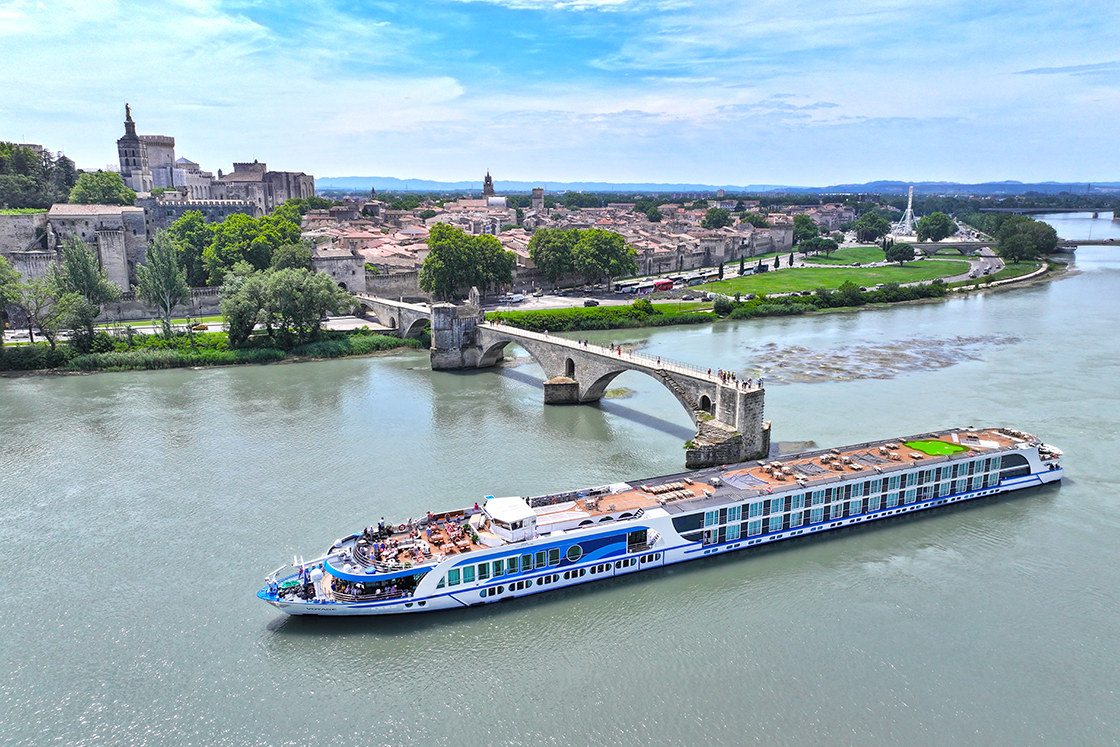 Cruising the Rhone onboard VIVA Voyage