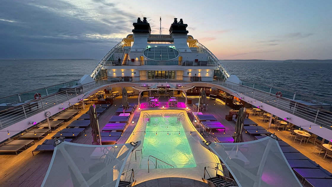 Step on board sumptuous Seabourn Ovation
