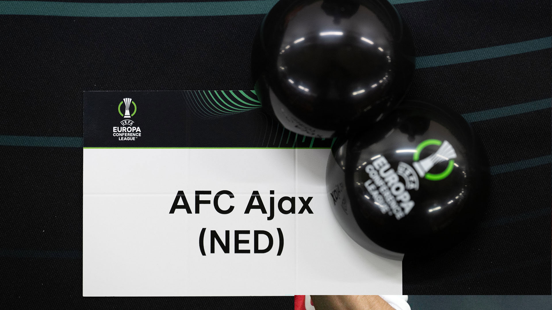 Ajax naar de Conference League voorronde: data, loting en mogelijke tegenstanders voor de Amsterdammers!