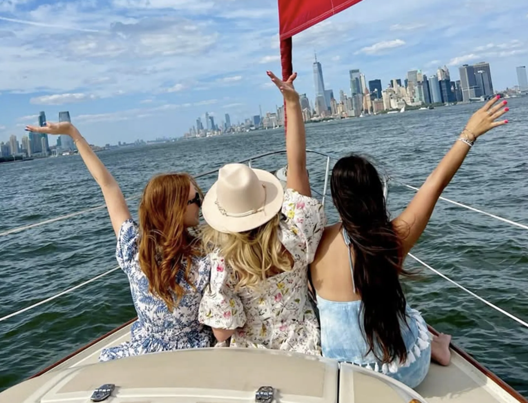 Sail NYC in Style with a Private Sailing Charter for Group Celebrations and Getaways on the Water