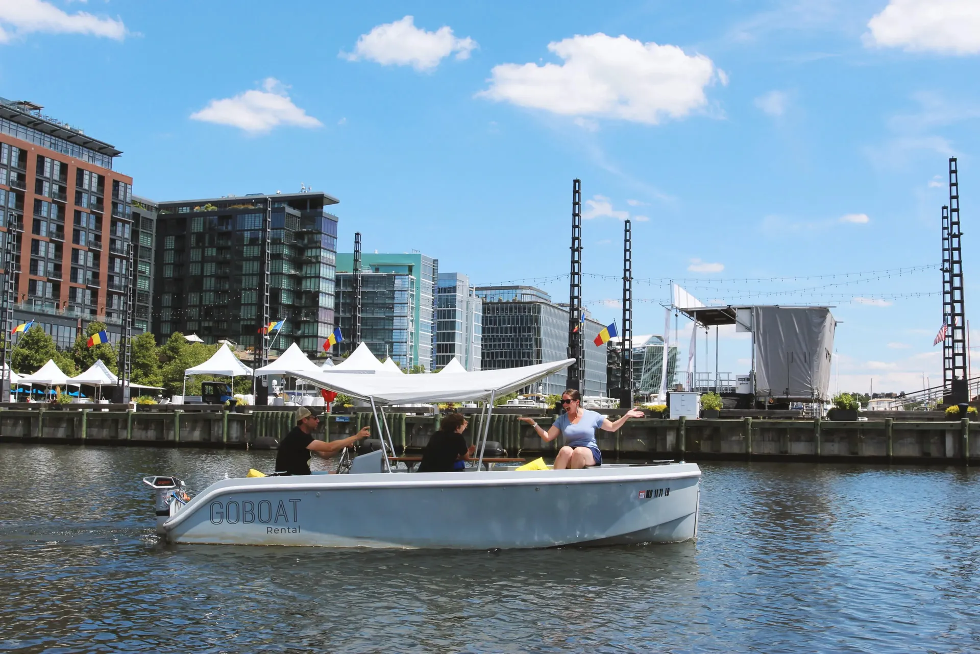 You Get to Be the Captain on This Quiet Electric Boat Ride Through DC