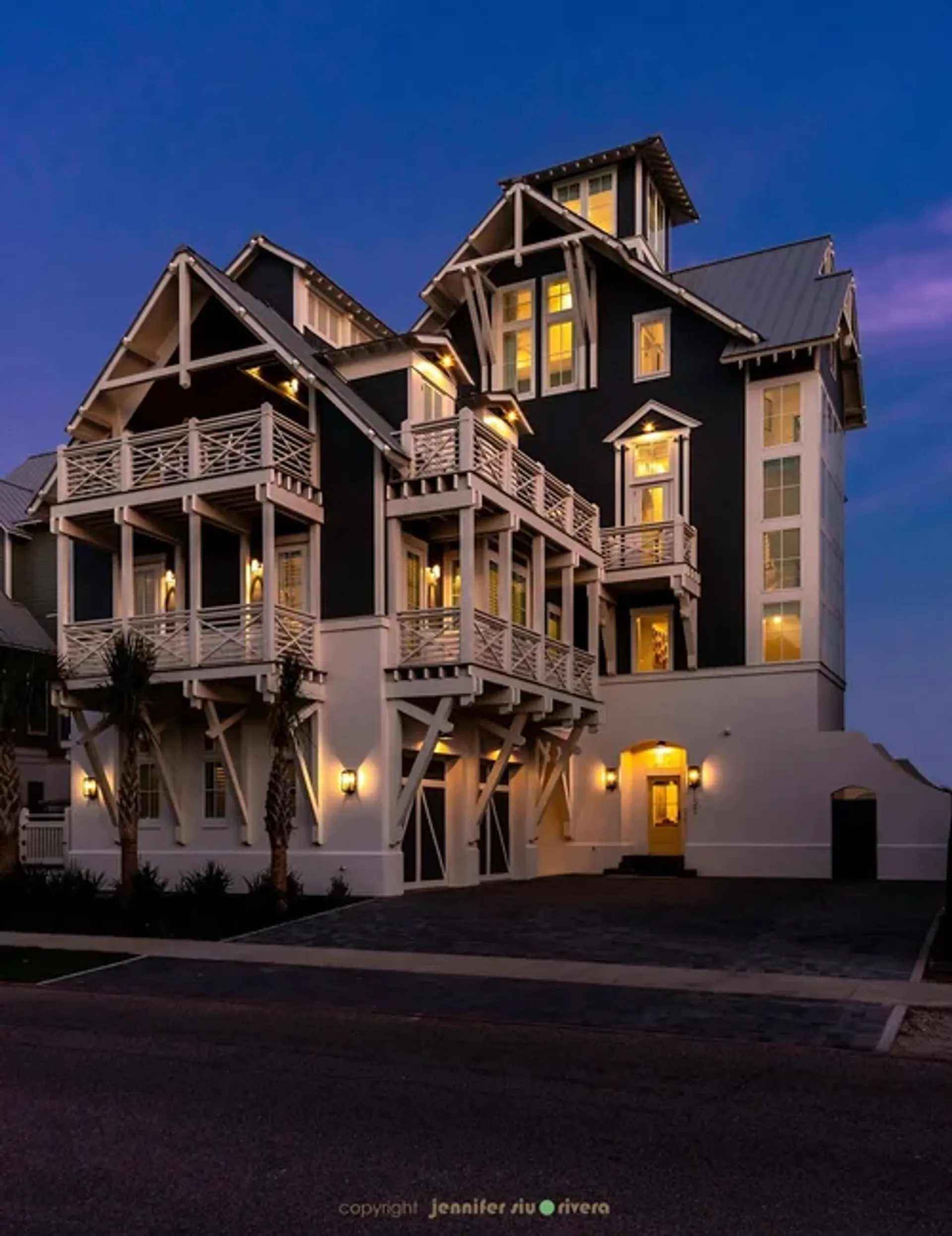 A 24-Person Group, One Beach House, and a Cupola With 360° Gulf Views