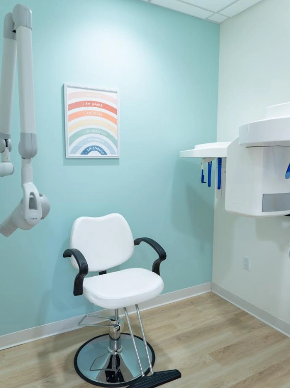 Clean and modern pediatric dental treatment room at Fresh Pediatric Dentistry Montclair, NJ.