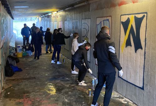 Atelier graffiti pour entreprises à Genève : activité team building créative et interactive