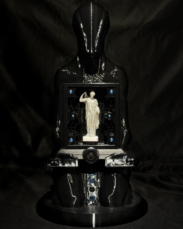 mixed media futuristic sculpture by Baptiste Tavernier