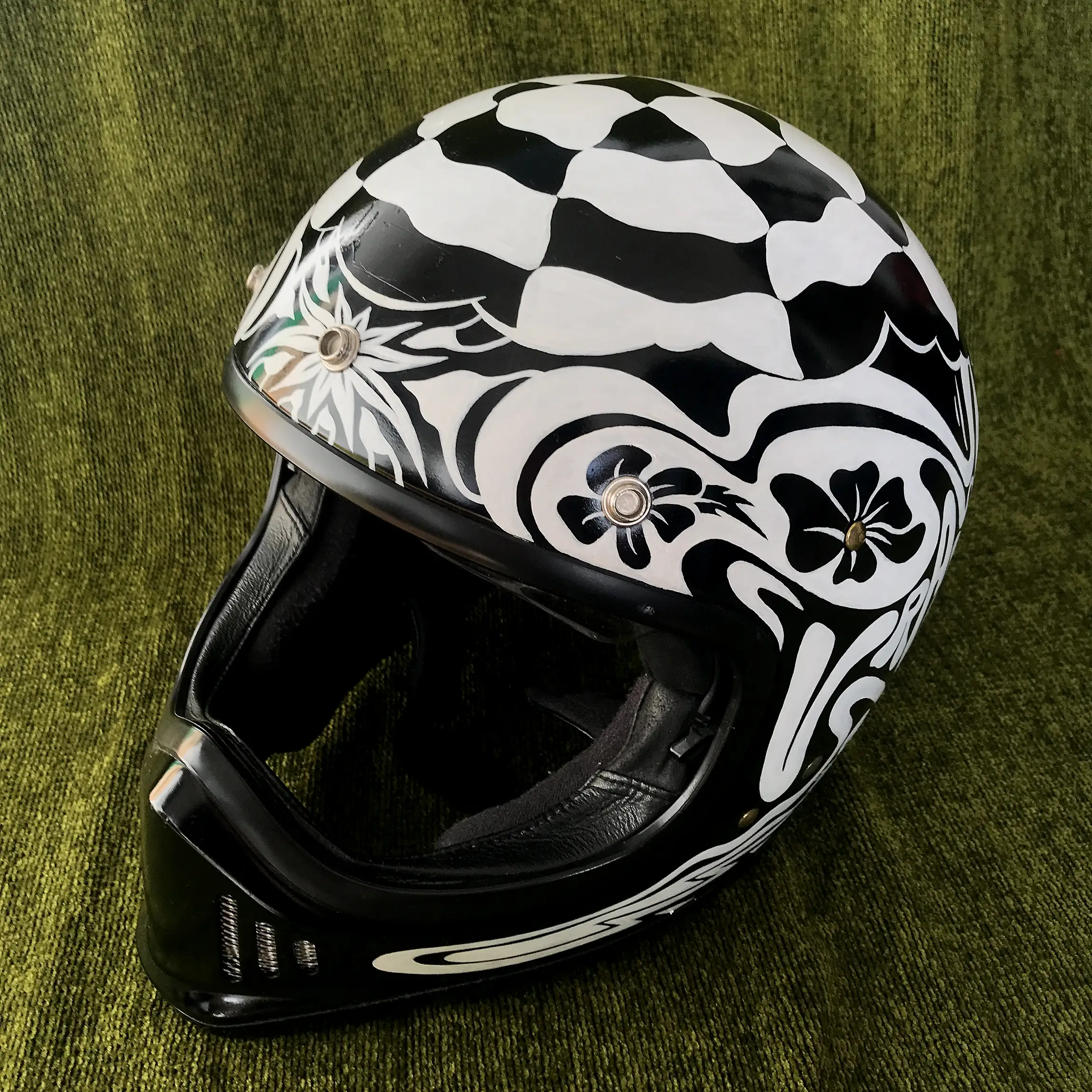 Painting on a motorcycle helmet. Special order. 